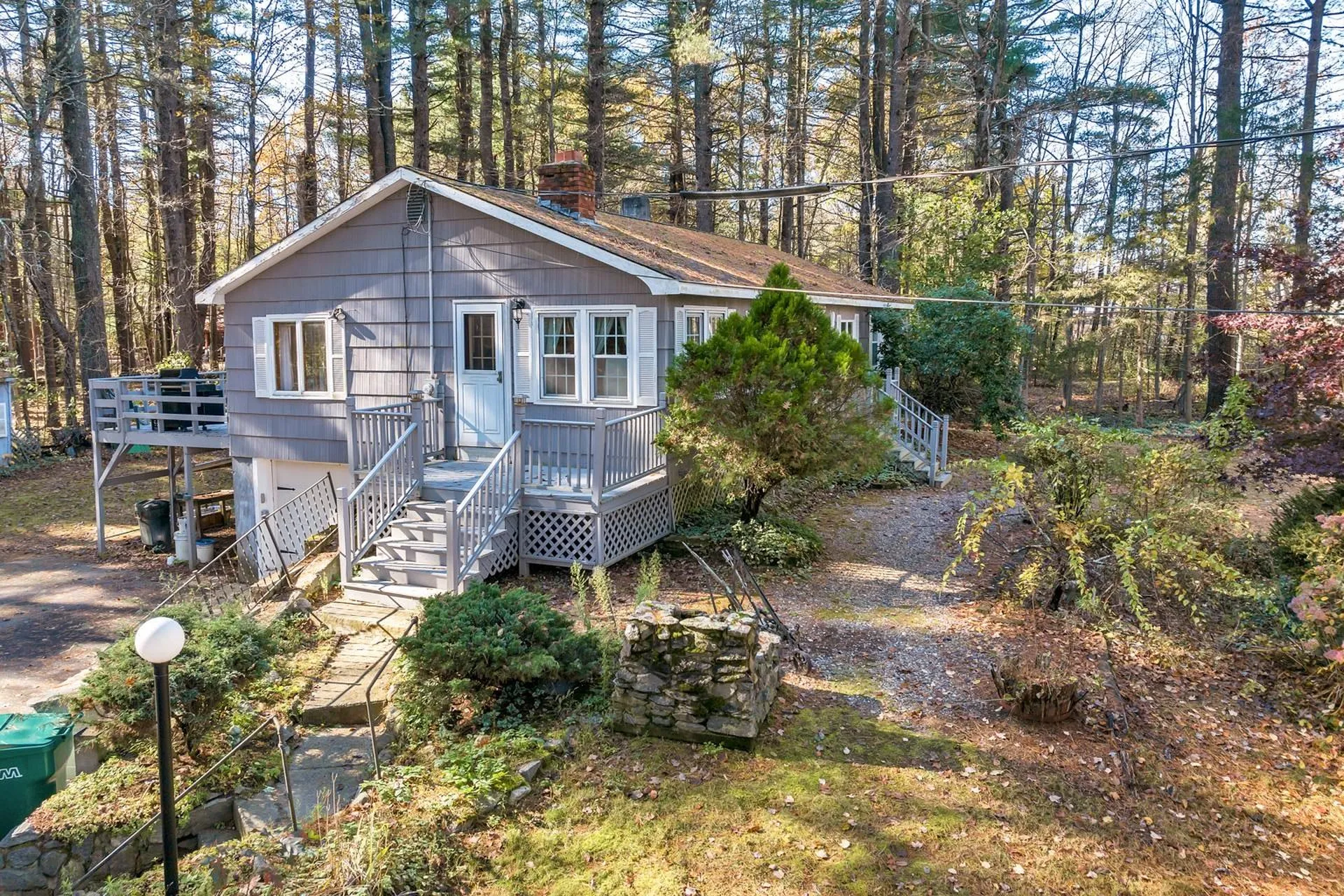 23 Bartlett Street Kingston NH 03848