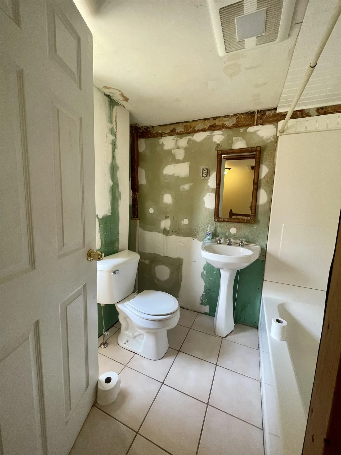 55 Railroad Avenue Seabrook NH 03874