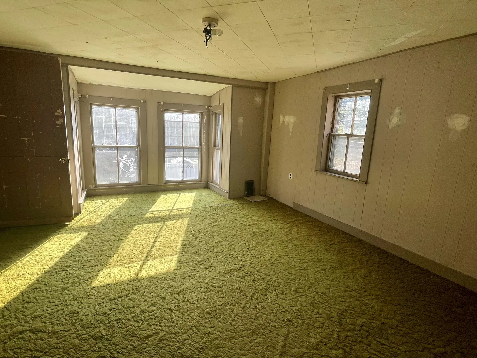 55 Railroad Avenue Seabrook NH 03874