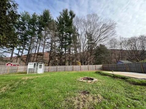 149 Harris Avenue Brattleboro VT 05301