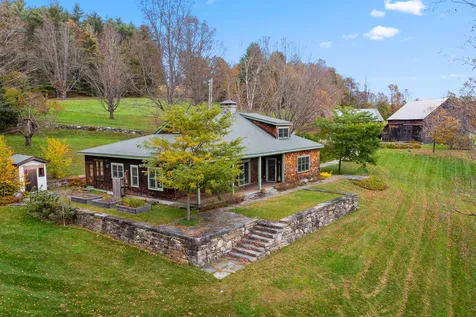 635 Academy Road Thetford VT 05075