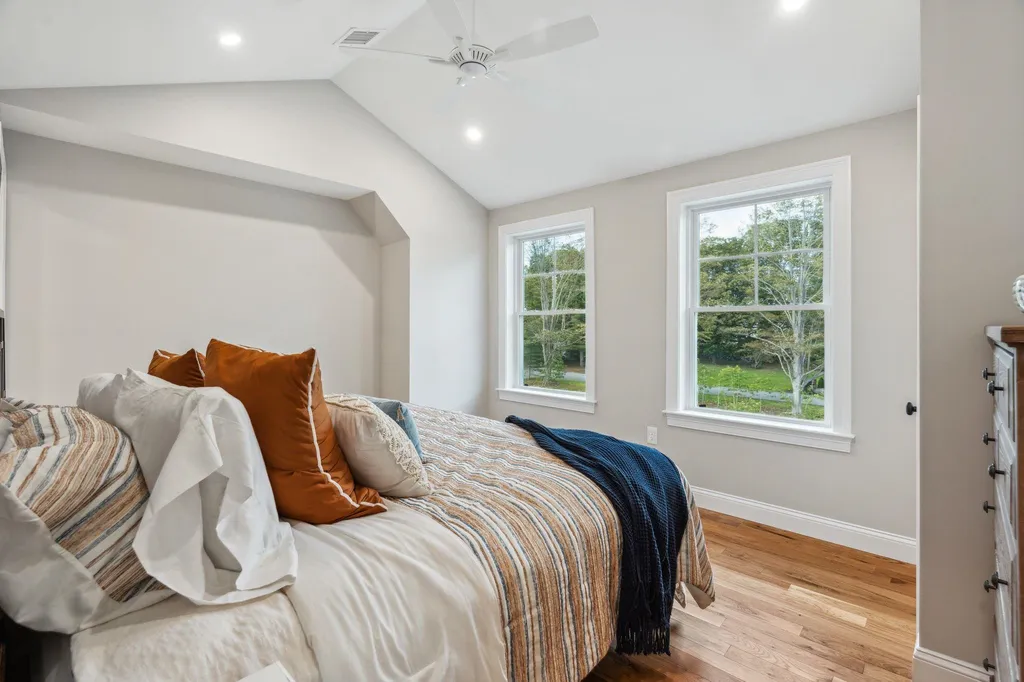 17 Juniper Lane Portsmouth NH 03801