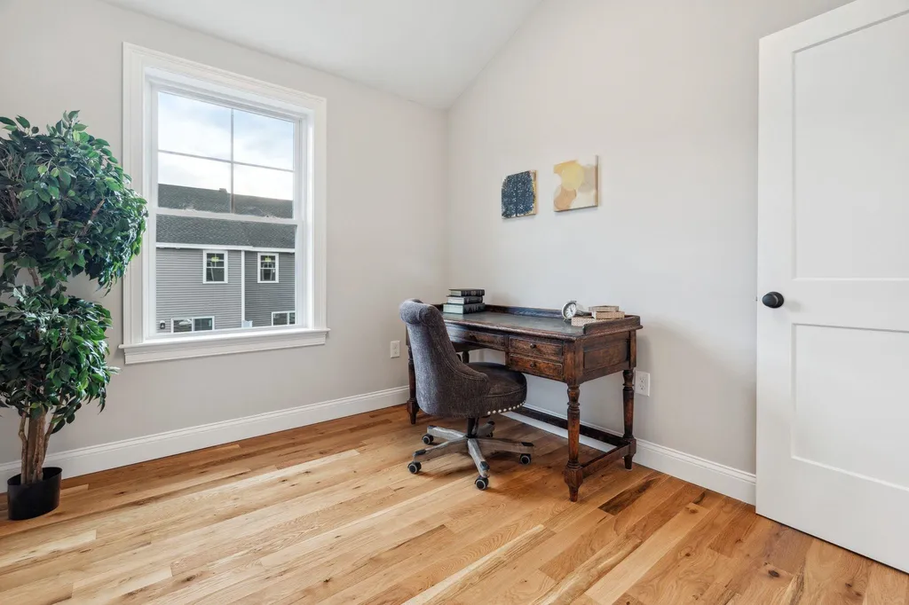 17 Juniper Lane Portsmouth NH 03801