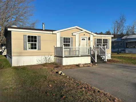 26 Parkwood Drive Allenstown NH 03275