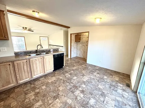 26 Parkwood Drive Allenstown NH 03275