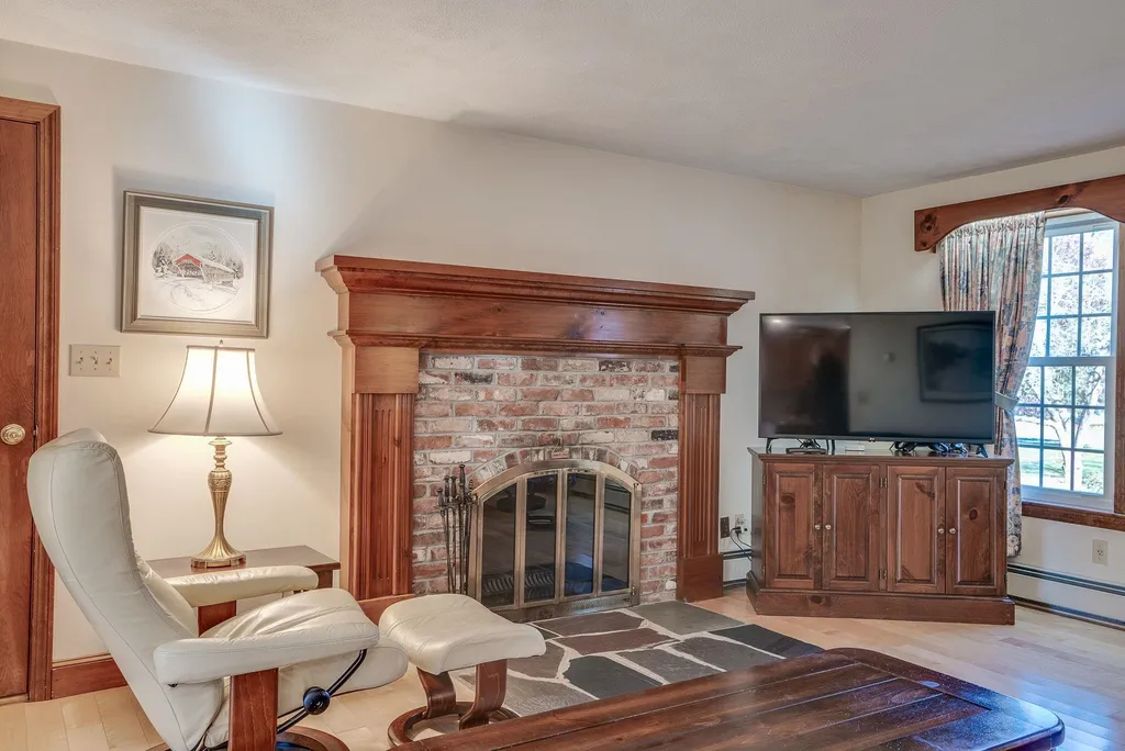 10 Hilltop Road Plaistow NH 03865