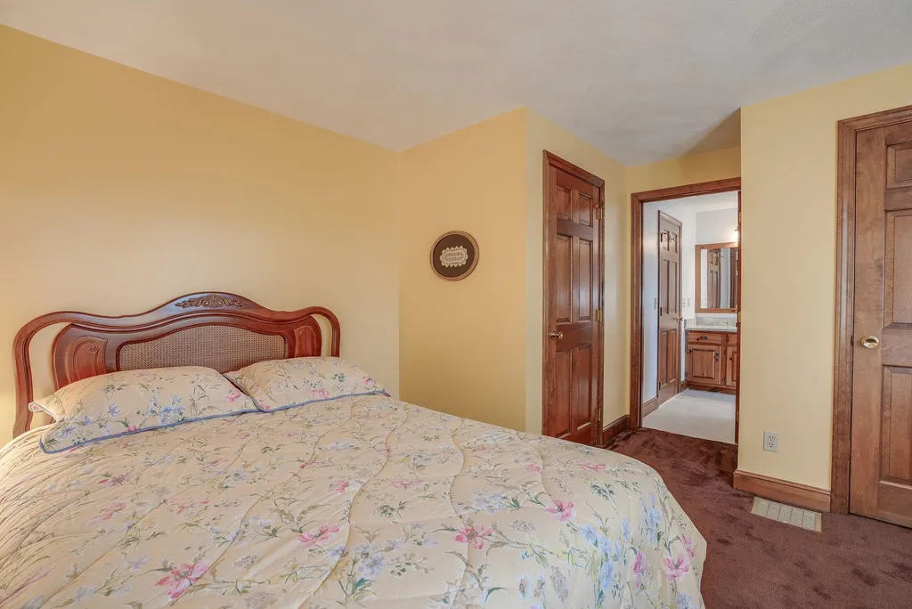 10 Hilltop Road Plaistow NH 03865