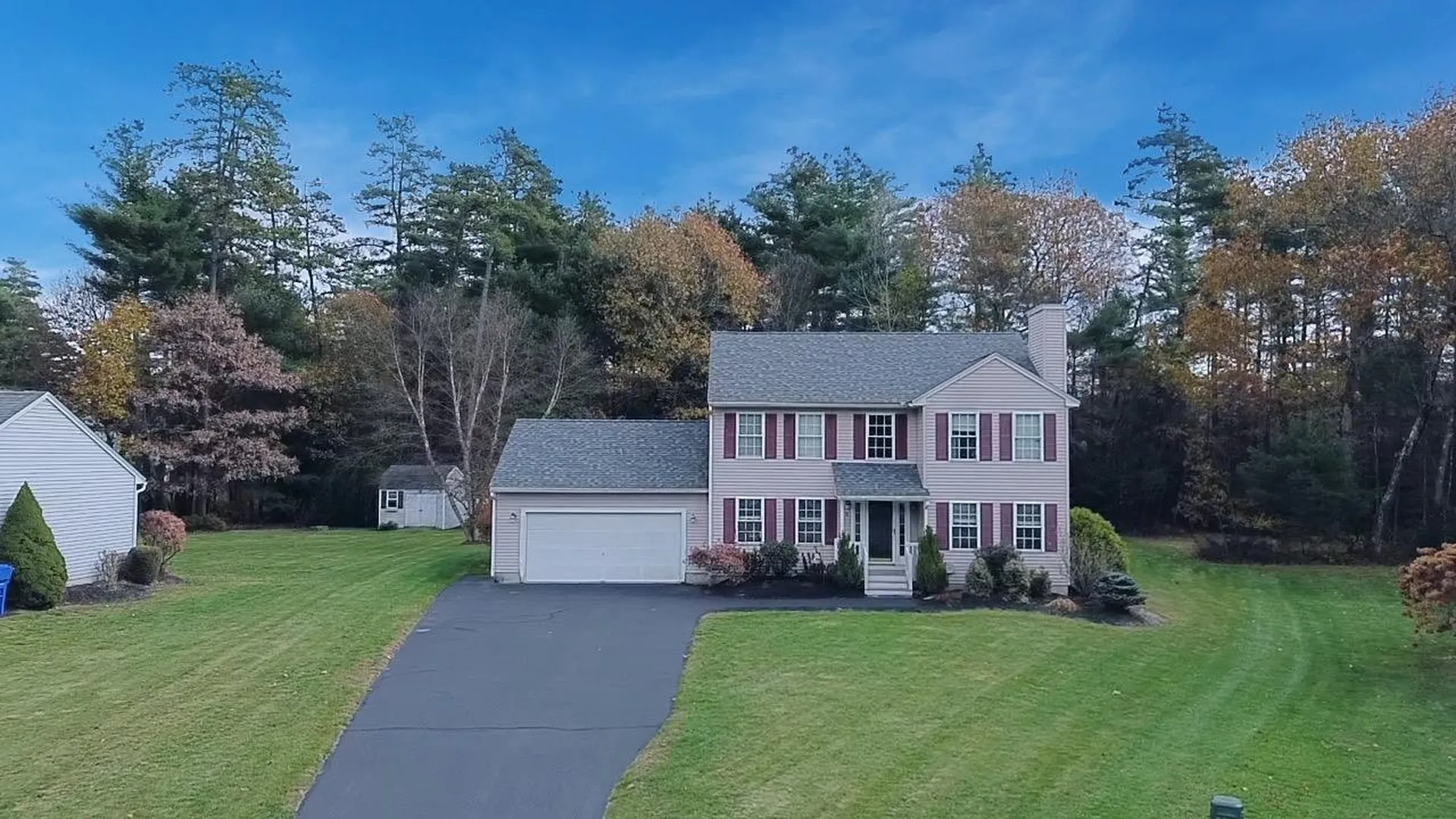 7 Acorn Drive Londonderry NH 03053