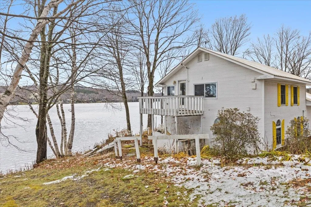 207 West Loop Road Elmore VT 05657