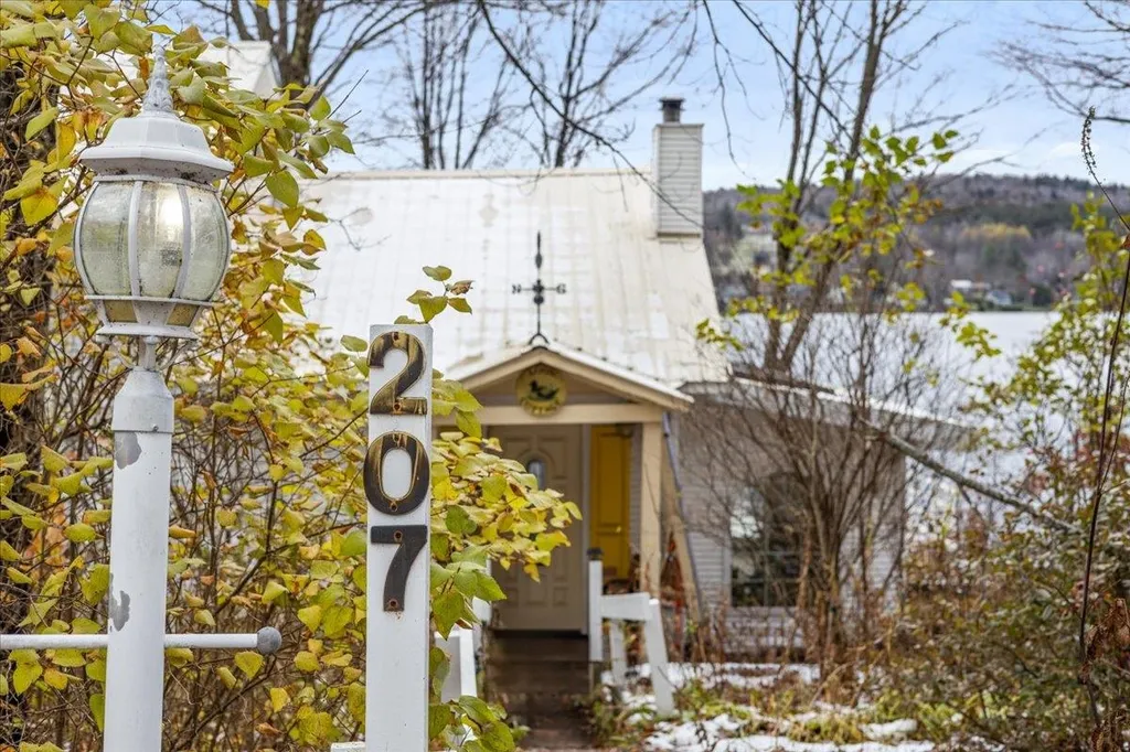 207 West Loop Road Elmore VT 05657