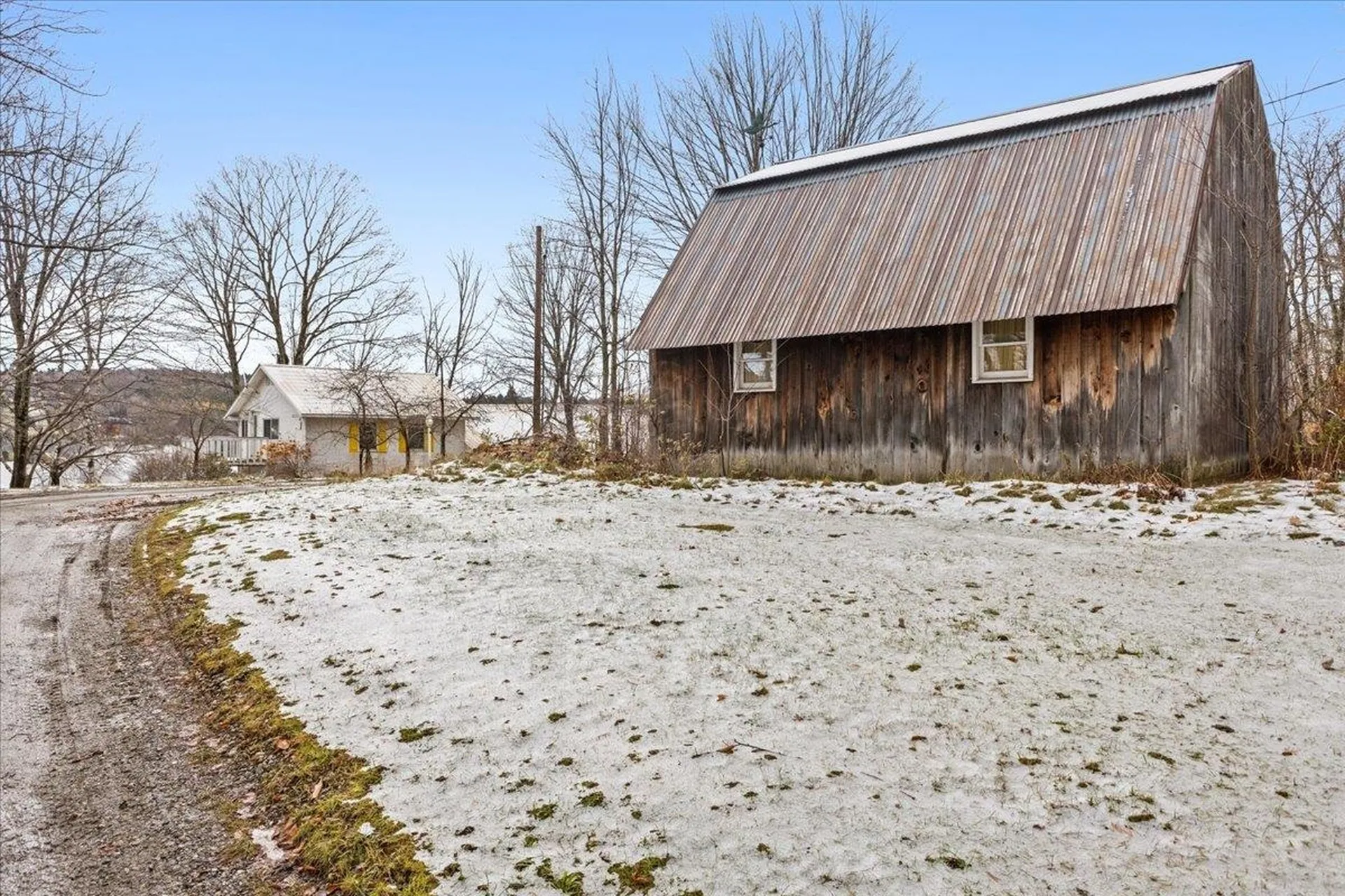 207 West Loop Road Elmore VT 05657