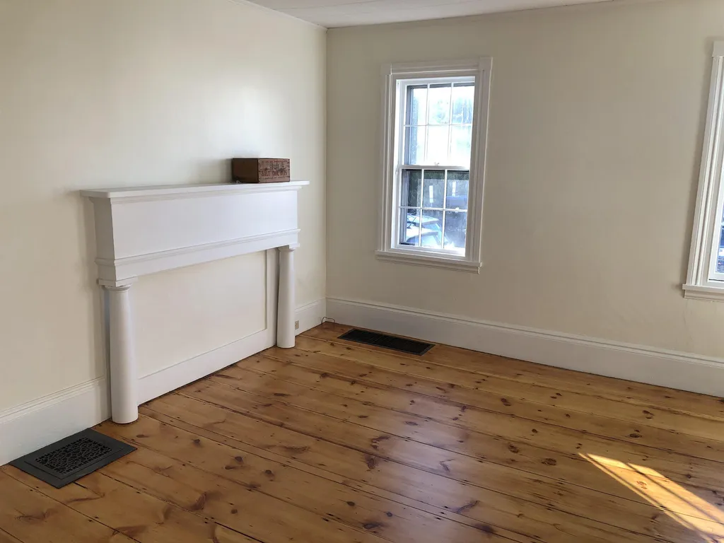 18 Melcher Street Portsmouth NH 03801