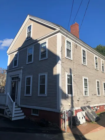 18 Melcher Street Portsmouth NH 03801