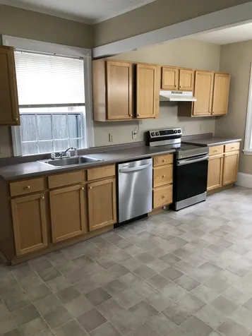 18 Melcher Street Portsmouth NH 03801