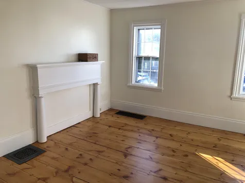 18 Melcher Street Portsmouth NH 03801