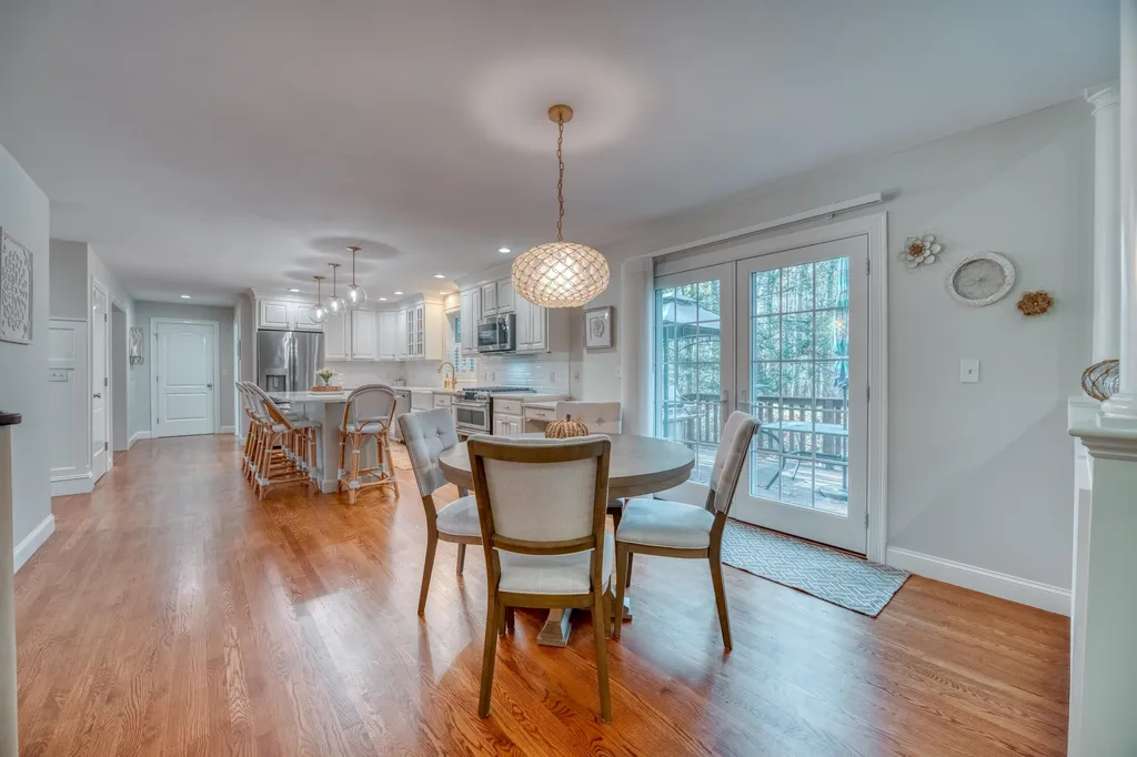 9 Carriage Hill Lane Dover NH 03820