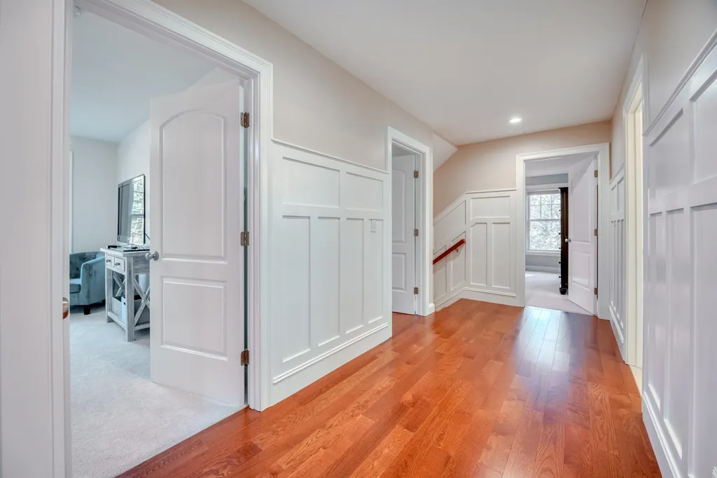 9 Carriage Hill Lane Dover NH 03820