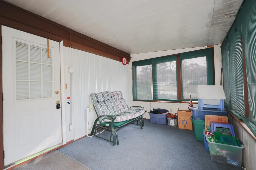 17 Mark Street Nashua NH 03062