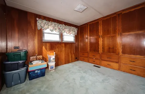 17 Mark Street Nashua NH 03062