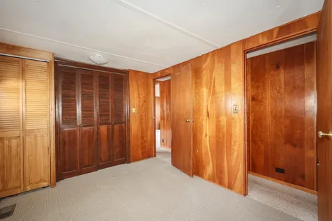 17 Mark Street Nashua NH 03062