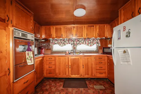 17 Mark Street Nashua NH 03062