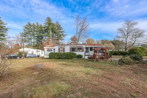 17 Mark Street Nashua NH 03062