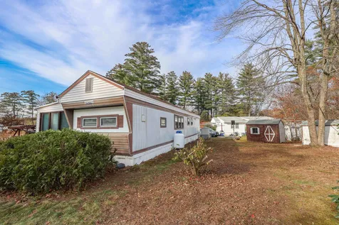17 Mark Street Nashua NH 03062