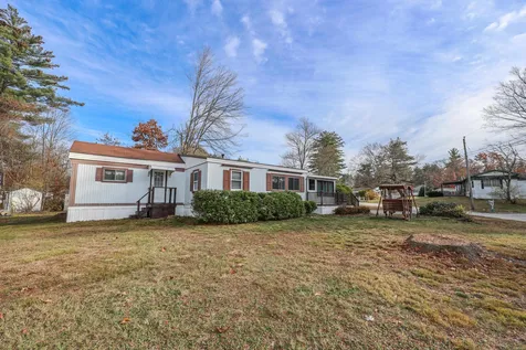 17 Mark Street Nashua NH 03062