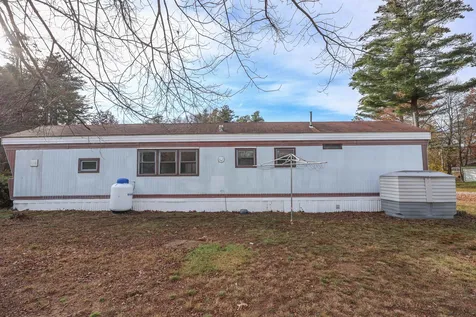 17 Mark Street Nashua NH 03062