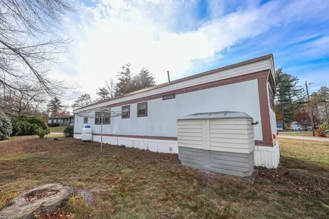 17 Mark Street Nashua NH 03062