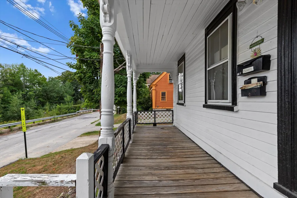 19 Grove Street Farmington NH 03835