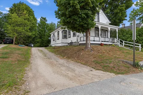19 Grove Street Farmington NH 03835