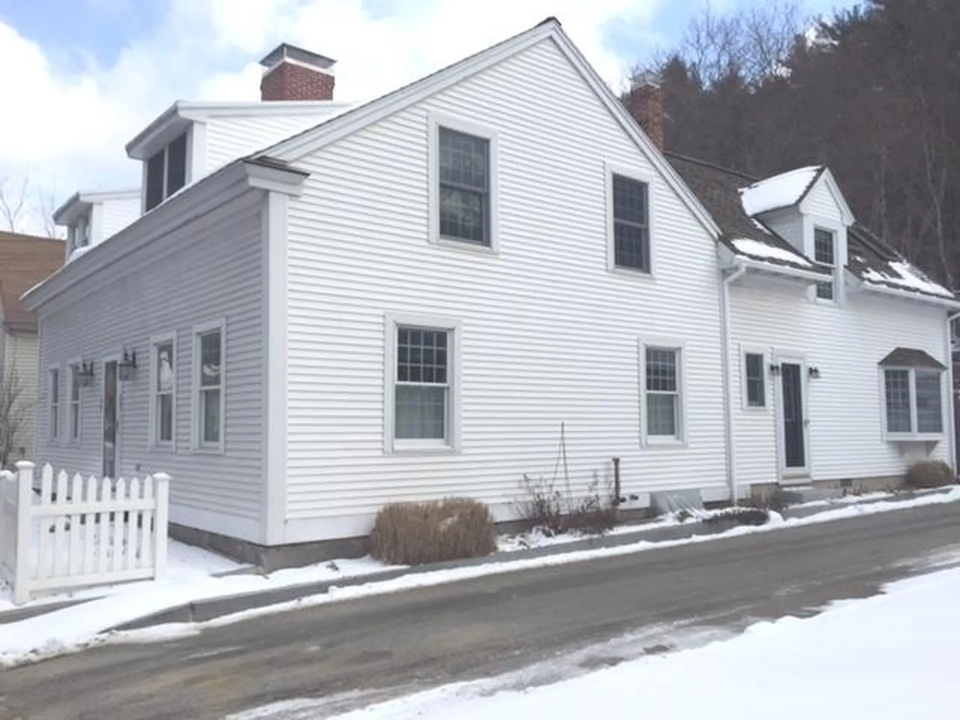 17 Concord Street Peterborough NH 03458