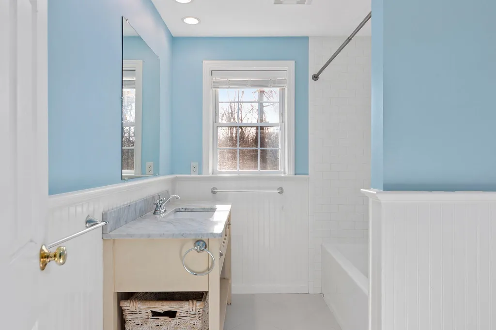 55 Hayden Circle Hampton NH 03842