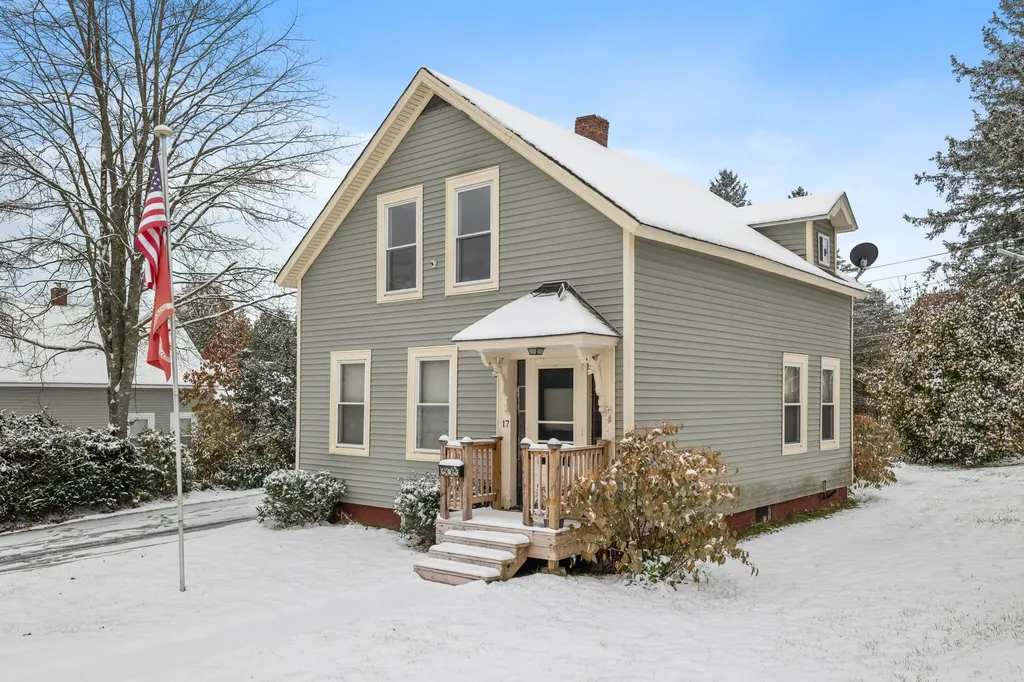 17 Mill Street Tilton NH 03276