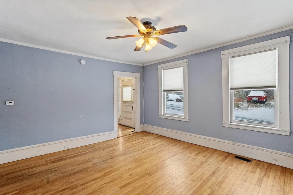 17 Mill Street Tilton NH 03276