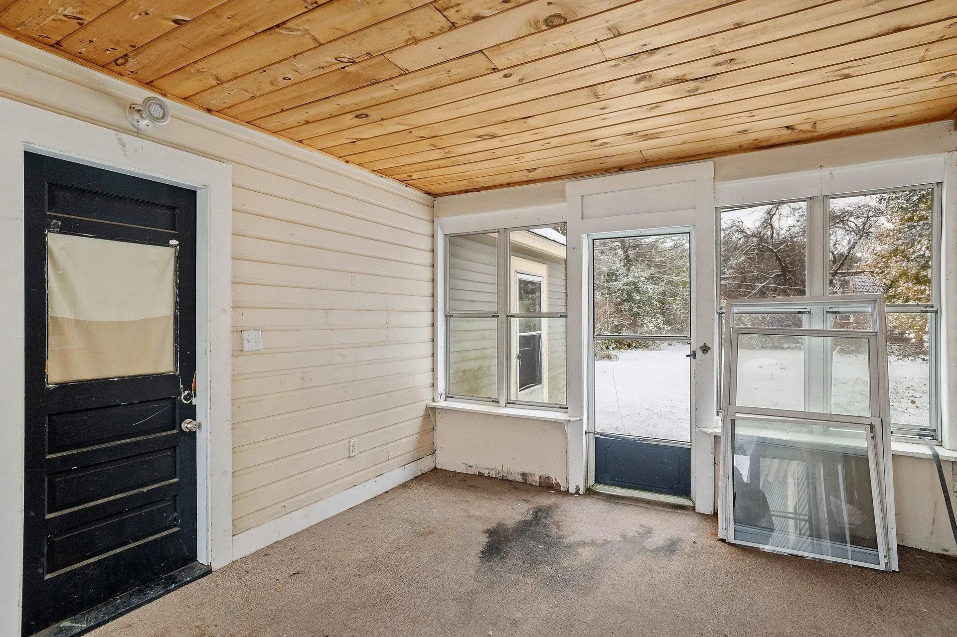 17 Mill Street Tilton NH 03276