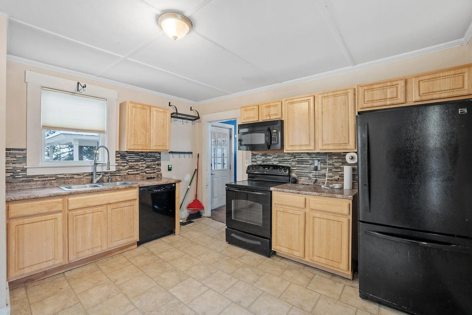 17 Mill Street Tilton NH 03276