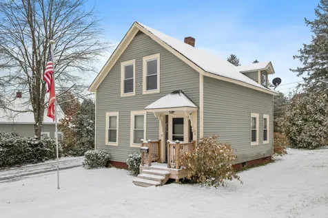 17 Mill Street Tilton NH 03276