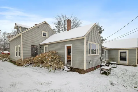 17 Mill Street Tilton NH 03276