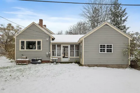 17 Mill Street Tilton NH 03276