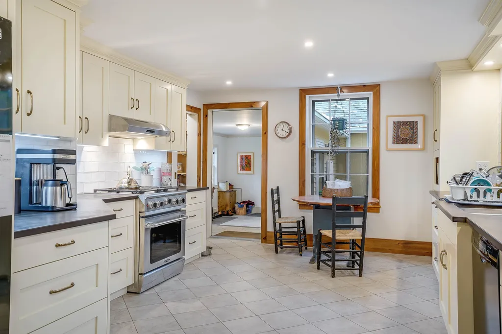 247 Reid Road Francestown NH 03043
