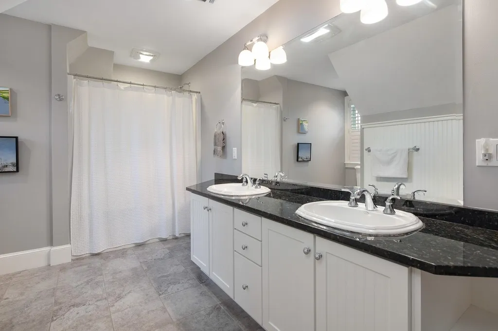 20 Brigham Lane Portsmouth NH 03801