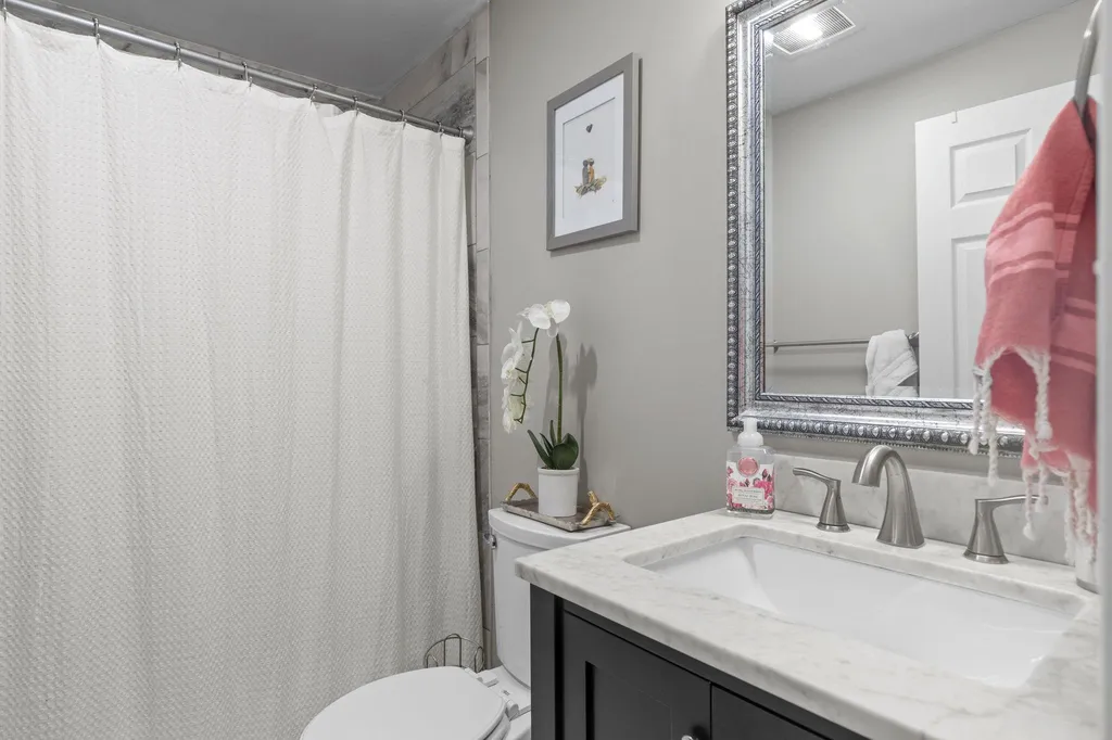 36 Dogtown Road Exeter NH 03833