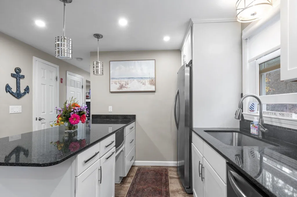 36 Dogtown Road Exeter NH 03833
