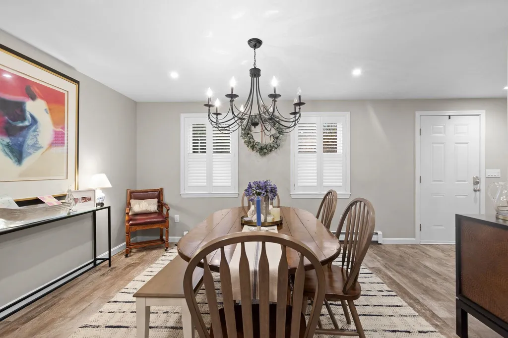 36 Dogtown Road Exeter NH 03833