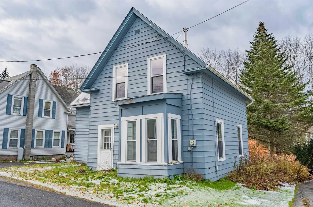 8 Crest Street Barre Town, VT Real Estate MLS 4977643