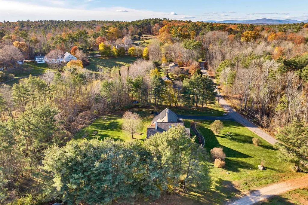 9 Bennett Farm Road Tuftonboro NH 03853