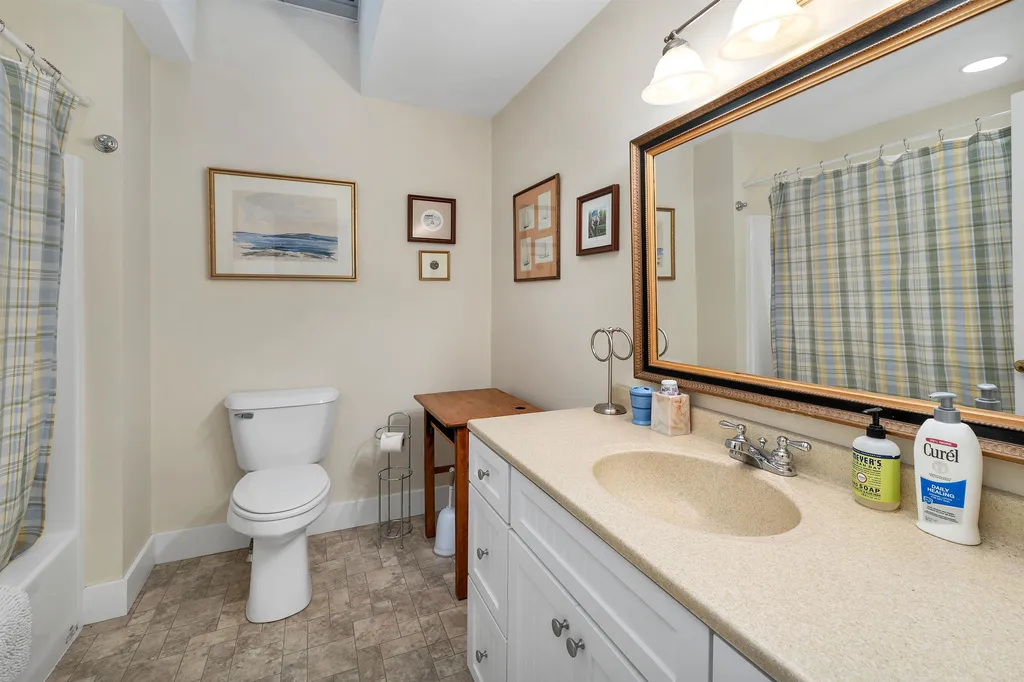 9 Bennett Farm Road Tuftonboro NH 03853
