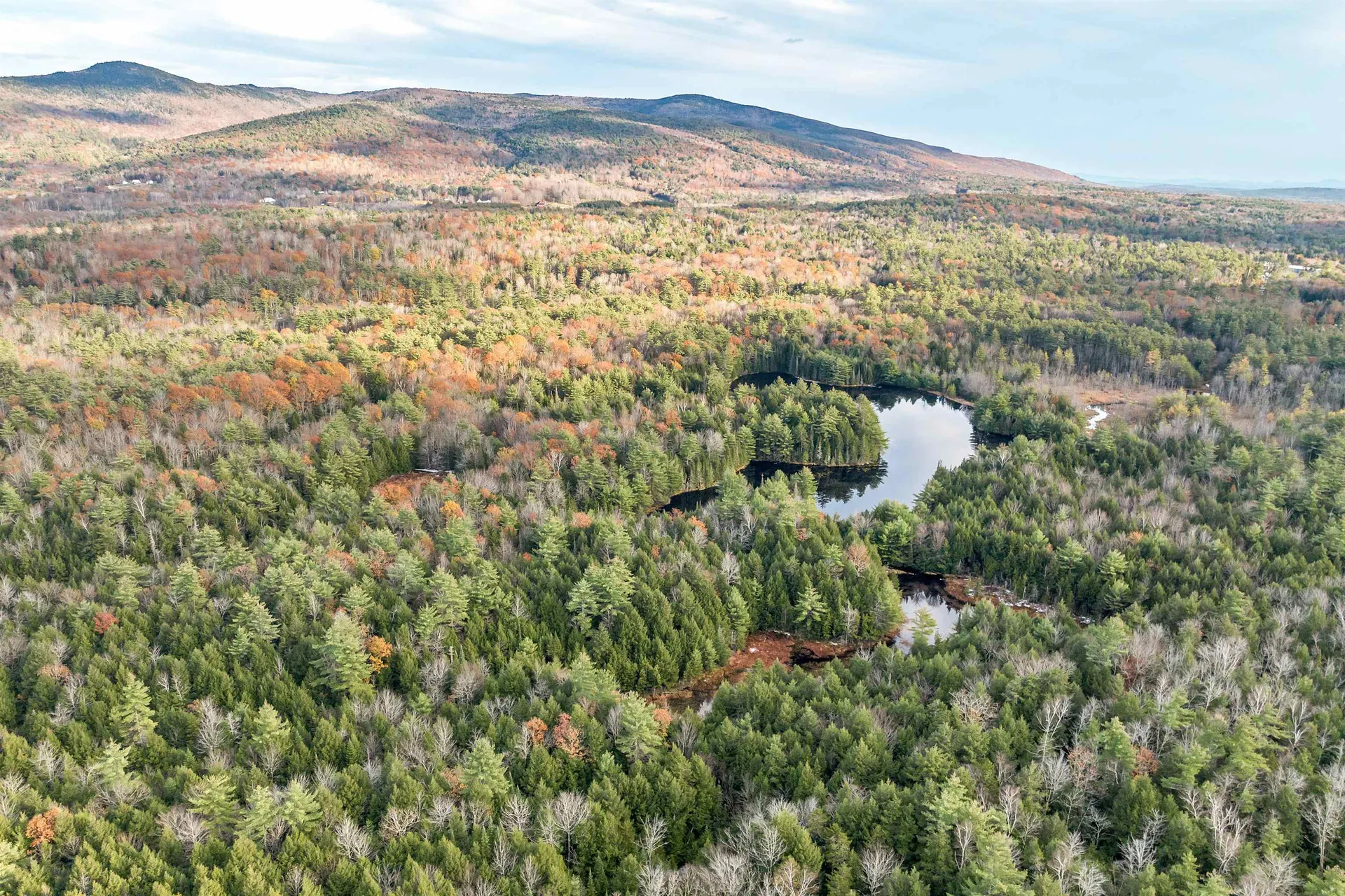 62 Whittier Highway Sandwich NH 03227